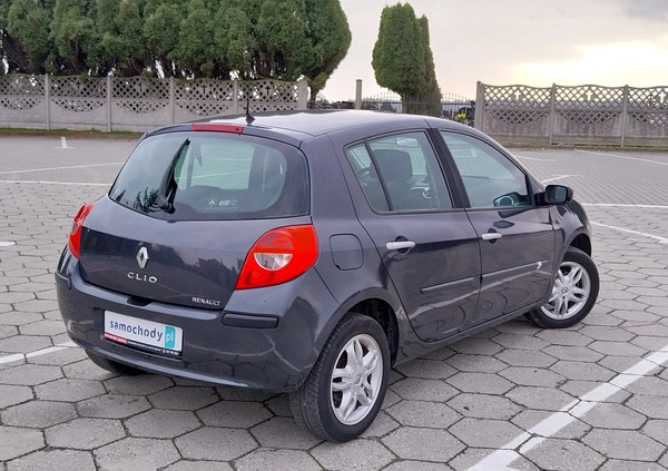 Renault Clio cena 13850 przebieg: 159000, rok produkcji 2006 z Janikowo małe 326